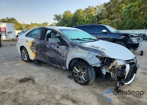 2017 Toyota Camry Le z USA, uszkodzony, nr VIN 4T1BF1FK2HU283457